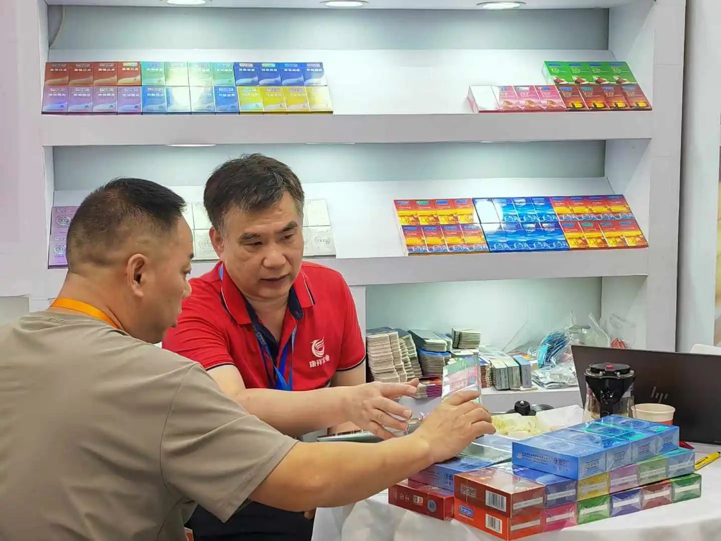 【展會回顧】上海百貨會最獨特的產(chǎn)品，避孕套成百貨商超新的利潤增長點！1.jpg